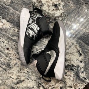Boys Nike basketball shoes
